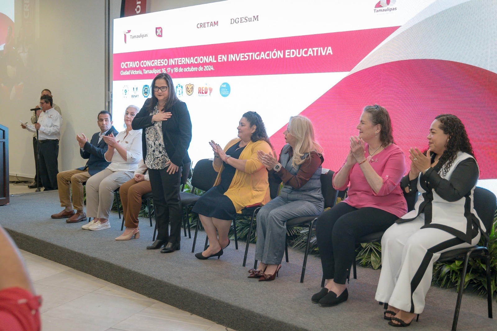 8877b075-d4db-4da1-9379-8d39592f0df7