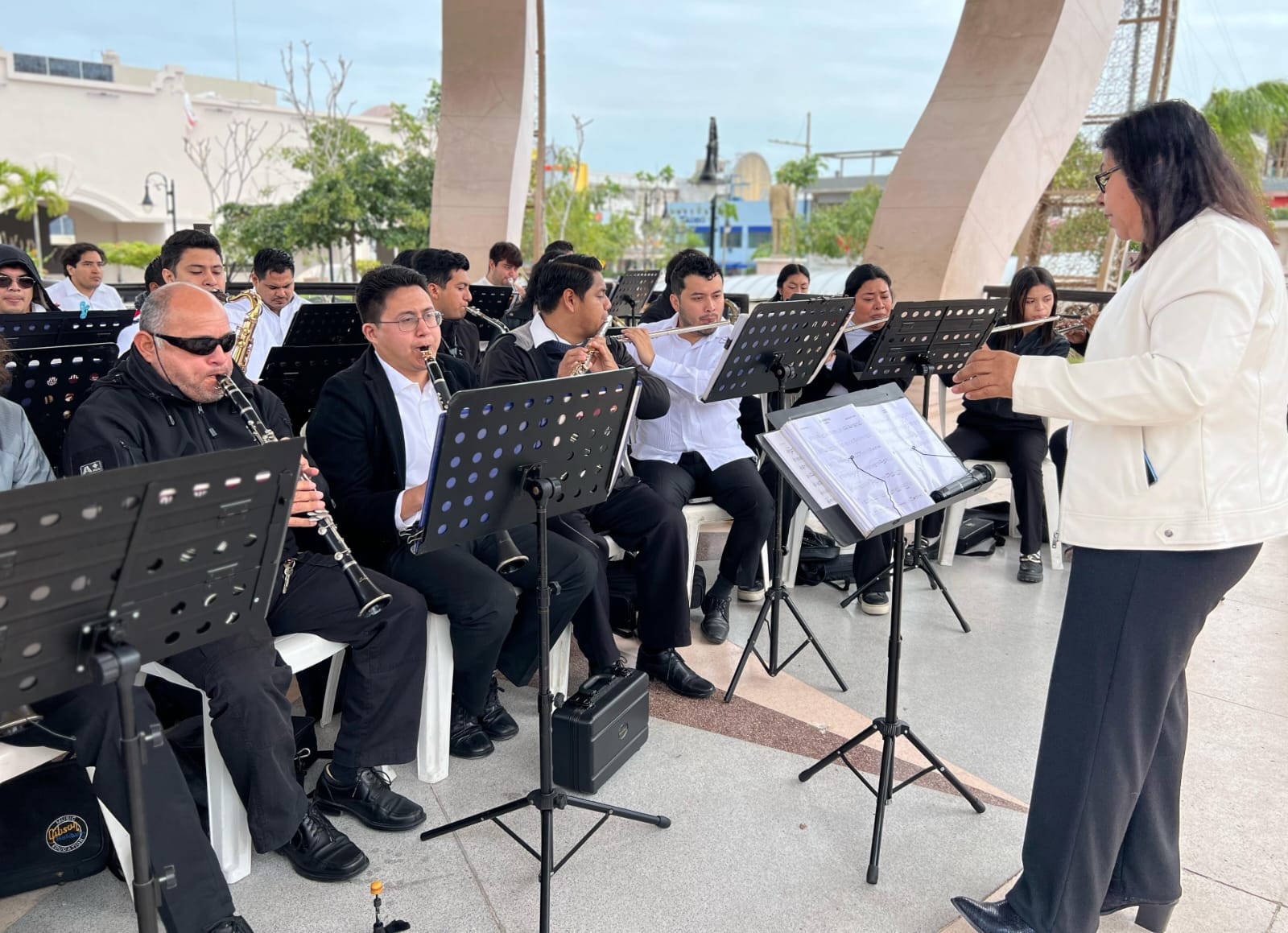 WhatsApp Image 2025-02-24 at 6.00.30 PM (1)