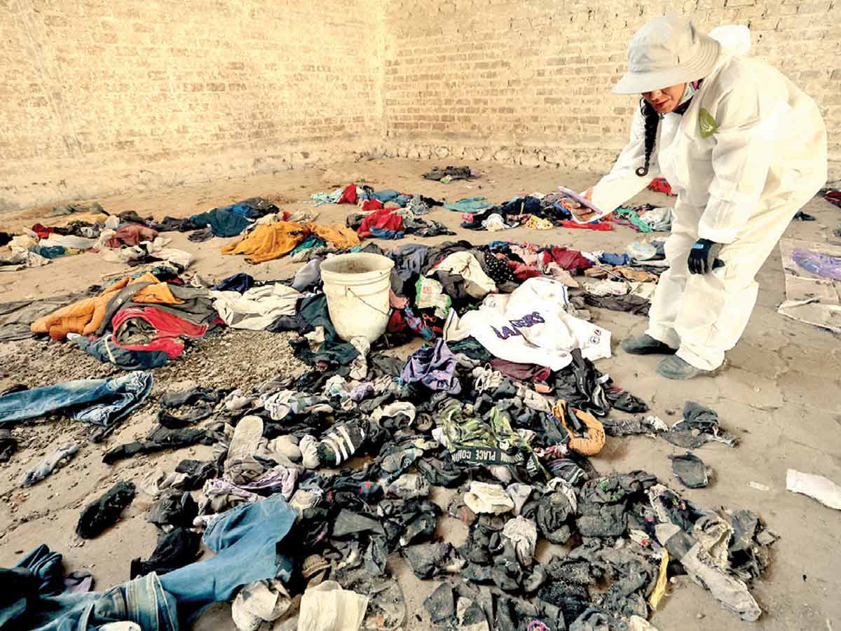 madre-buscadora-y-restos-de-ropa-en-rancho-de-jalisco