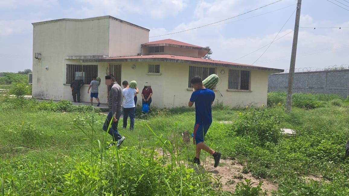 f40e9f5d-75d4-40d3-8cd5-224c9582ecf3