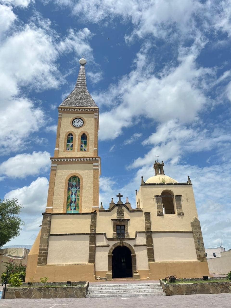 WhatsApp Image 2025-09-18 at 5.49.38 PM (1)